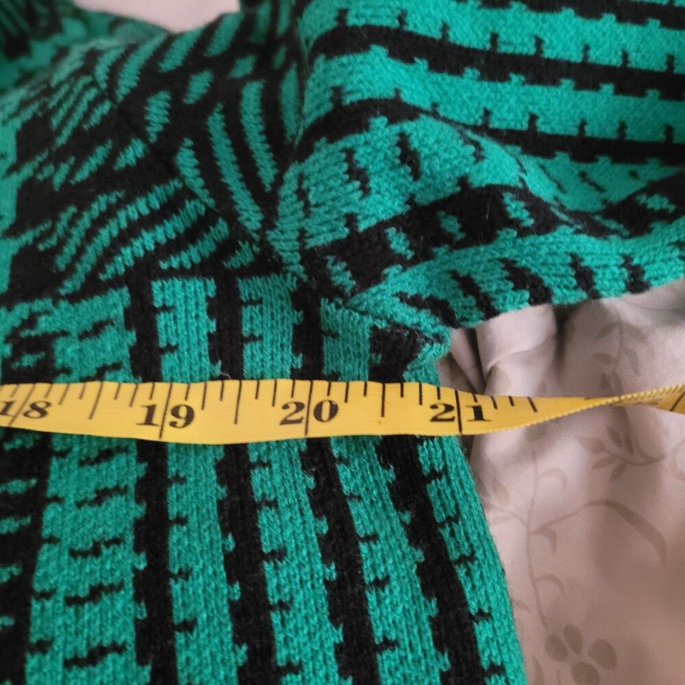 Anne Klein Green Plaid Long Cardigan Sweater Jacket Womens L Dbl Breasted Preppy - Picture 5 of 9